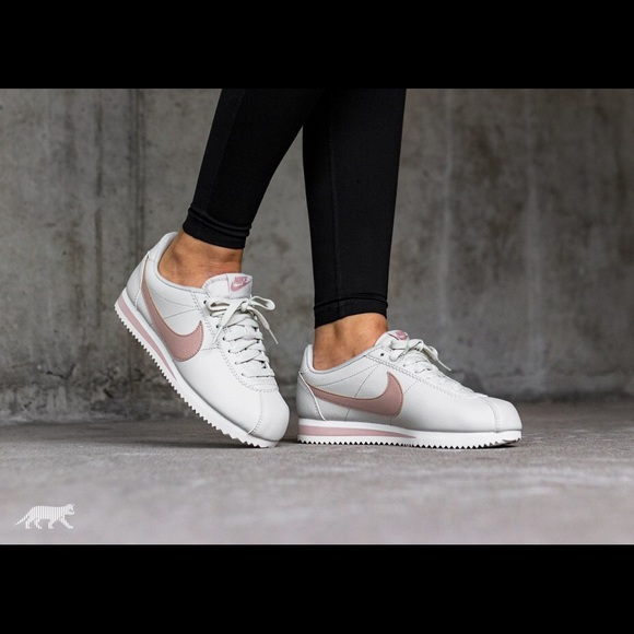 nike classic cortez sneaker